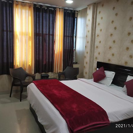 Hotel Aarti Darshan หริทวาร ภายนอก รูปภาพ